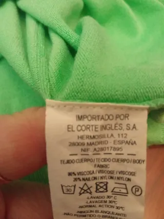 Rebeca de punto verde