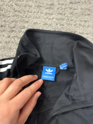 ¡¡OFERTA!! Talla L Chaqueta Adidas Negra