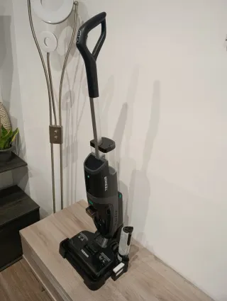 Aspiradora Fregasuelos Tesvor