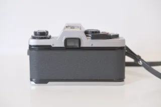 Cámara Olympus OM10 Plata y Negra