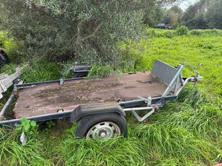 Remolque moto basculante