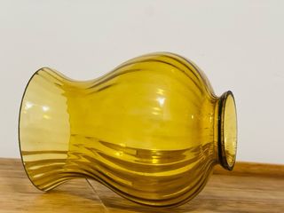 Antiguas tulipas venecianas de cristal ámbar x 3