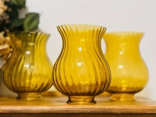 Antiguas tulipas venecianas de cristal ámbar x 3