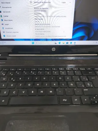 Portatile HP Pavilion Sleekbook 15. i3. Windows 11 Pro