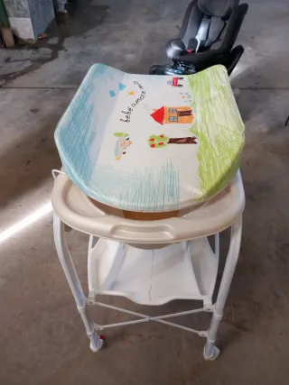 Bañera y cambiador para bebés