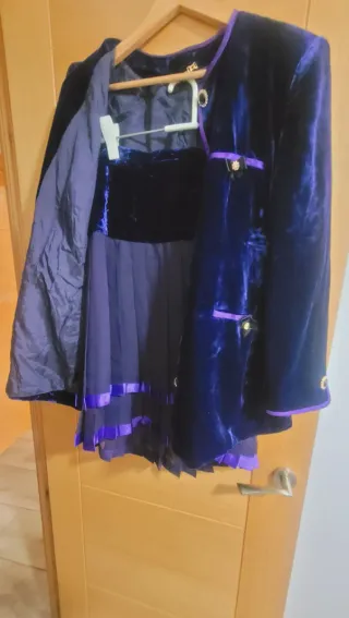 Traje Terciopelo Vintage Morado y Negro