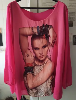 Blusa moderna XXL con estampado