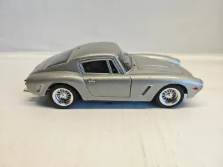 Ferrari 250 Berlinetta 1:18 Jouef Evol