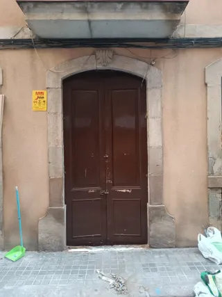 Puertas madera maciza tipo portón