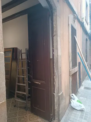 Puertas madera maciza tipo portón