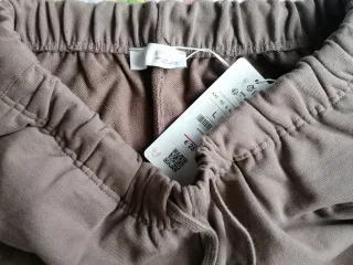 Pantalón jogger camel Bershka