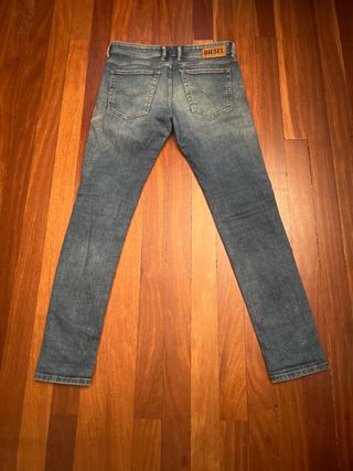 Pantalones vaqueros chico Diesel talla s