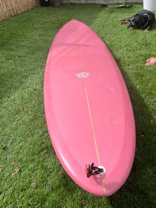 VENDO SURF 7,4L - CASI NUEVA