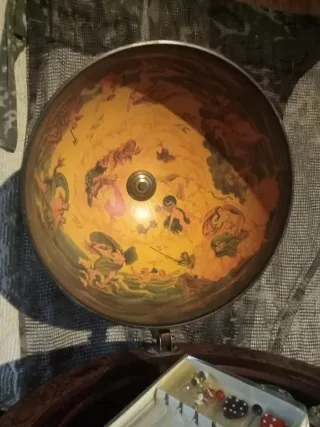 Mueble bar globo terráqueo de madera