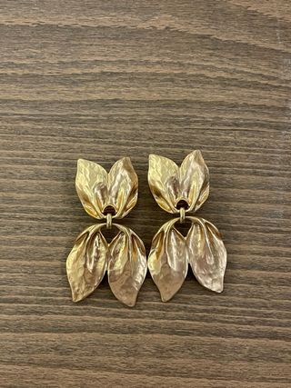 Pendientes dorados Mango