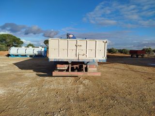 Camión Pluma Basculante Iveco