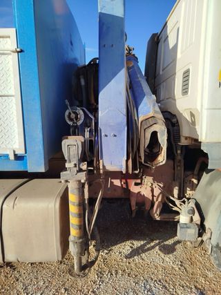 Camión Pluma Basculante Iveco