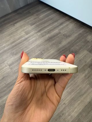 iPhone 15 128GB Amarelo