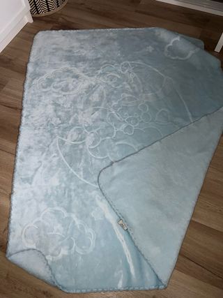 Manta infantil azul con ositos