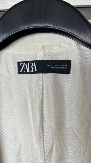 Americana Zara blanco roto