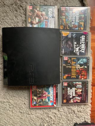 Consola PS3 + 6 Juegos (no incluye mando)