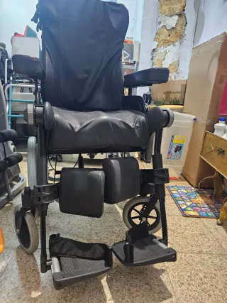 Silla  de ruedas REA AZALEA BASE