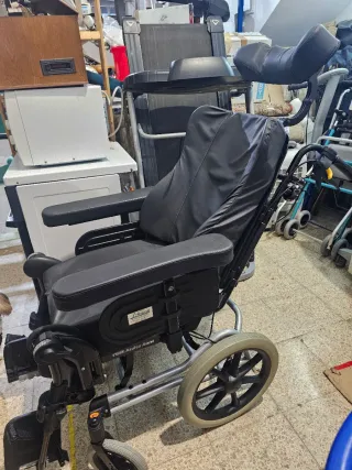 Silla  de ruedas REA AZALEA BASE