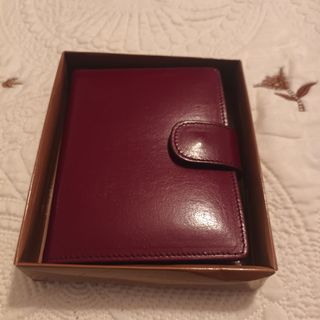Agenda de piel de bolsillo color burdeos