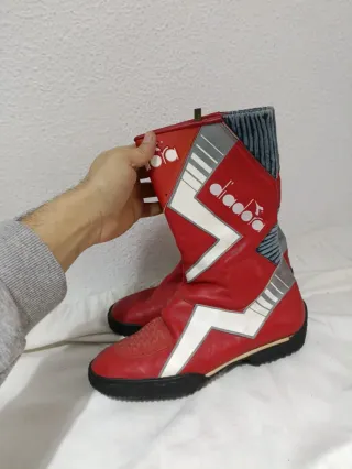 Botas de moto Diadora rojas