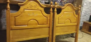 Cabecero de cama de madera natural