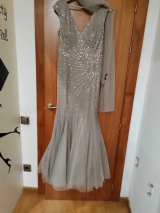 Vestido de fiesta Pronovias. Un solo uso2
