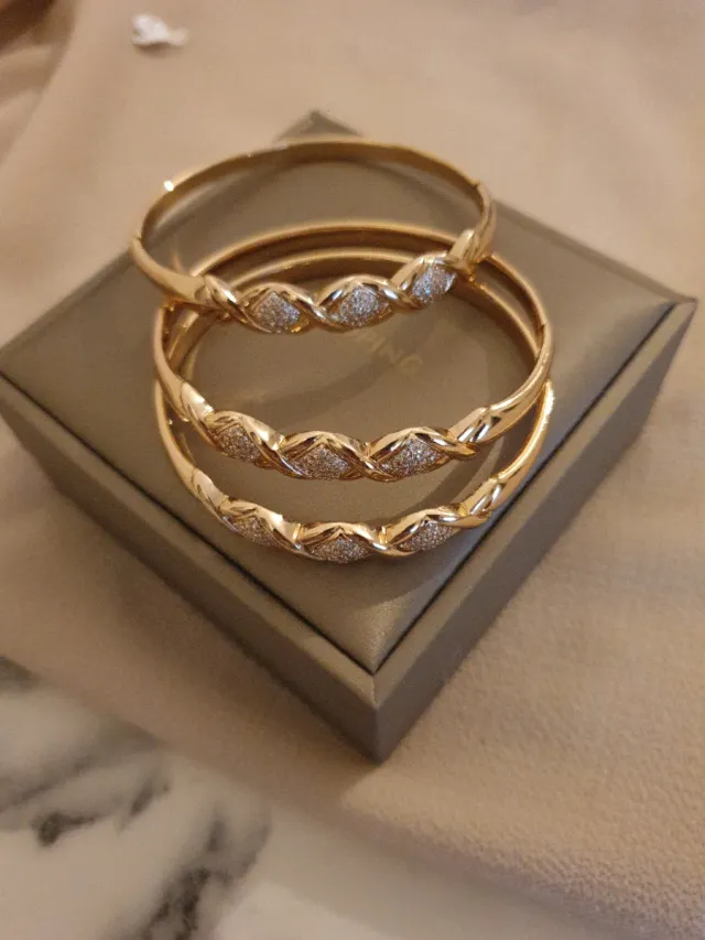 3 Pulseras Chapadas Oro 18k con Caja