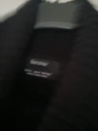 Jersey Bershka Negro Cuello Alto