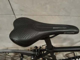 BICICLETA CARRETERA BTWIN TRIBAN 500