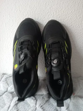 Zapatillas deportivas talla 44 punta reforzada