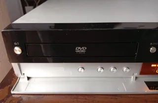 Reproductor LG VHS y DVD