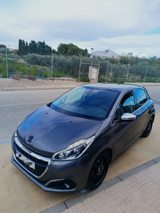 Peugeot 208 2018