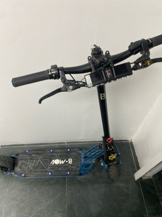 BMOV FREESTYLE 800W – POTENTE | 40 KM | EXTRAS