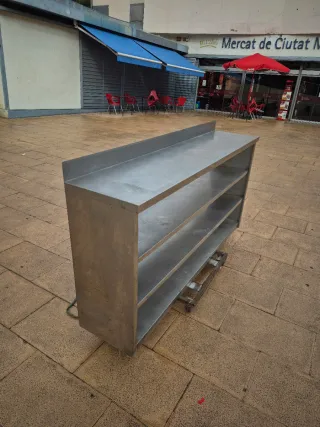 Estantería metálica de 4 niveles