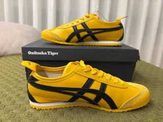 Zapatillas Onitsuka Tiger Amarillas y Negras