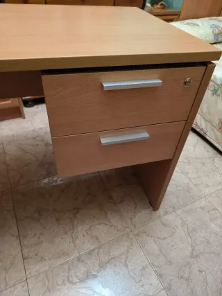 Escritorio de oficina madera y metal (20 en stock)