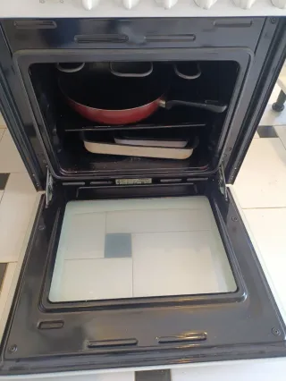 Horno electrico y hornilla de butano Teka