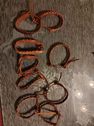 Pulseras de cuero trenzado de mujer