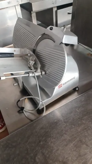 Cortadora de fiambre Sammic