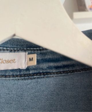 Camisa vaquera elástica con corchetes