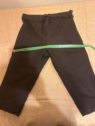 Pantalón fallero marrón