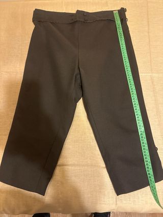 Pantalón fallero marrón
