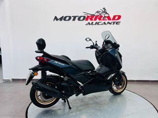 Yamaha XMAX 125 Tech MAX