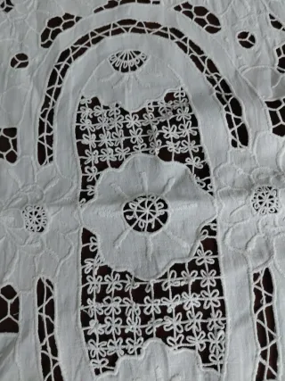 Striscia ricamata cm 105x27