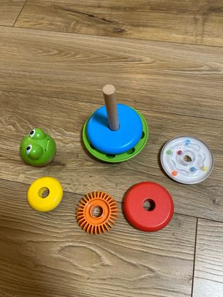 Juguete apilable de rana